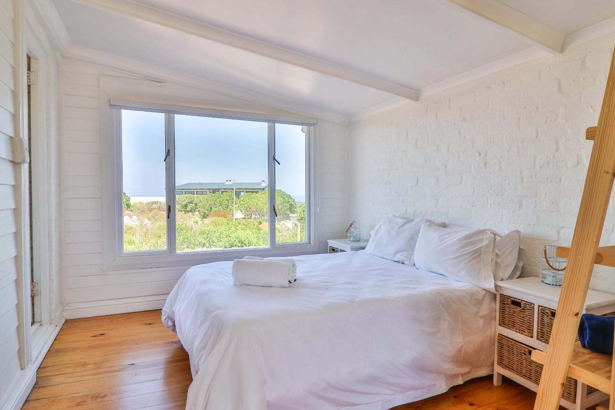 Hotel Penguin'S Nest Bettyʼs Bay Exterior foto